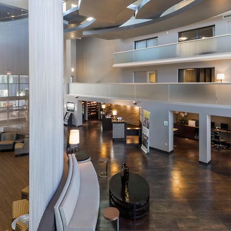 Holiday Inn And Suites Phoenix Airport North By Ihg Exteriör bild