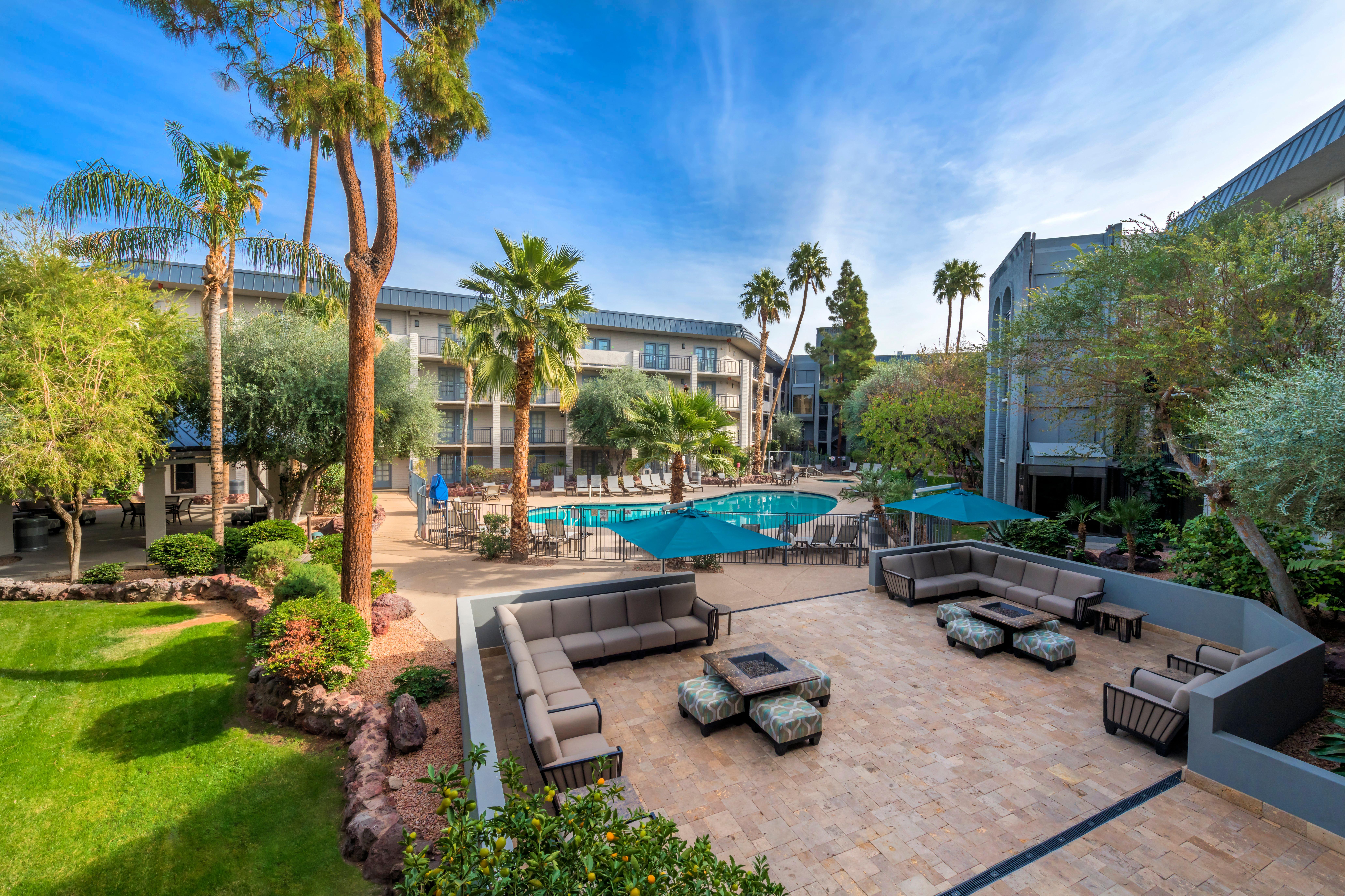 Holiday Inn And Suites Phoenix Airport North By Ihg Exteriör bild