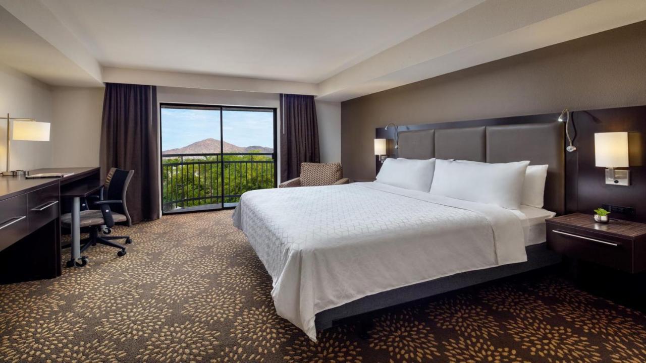 Holiday Inn And Suites Phoenix Airport North By Ihg Exteriör bild