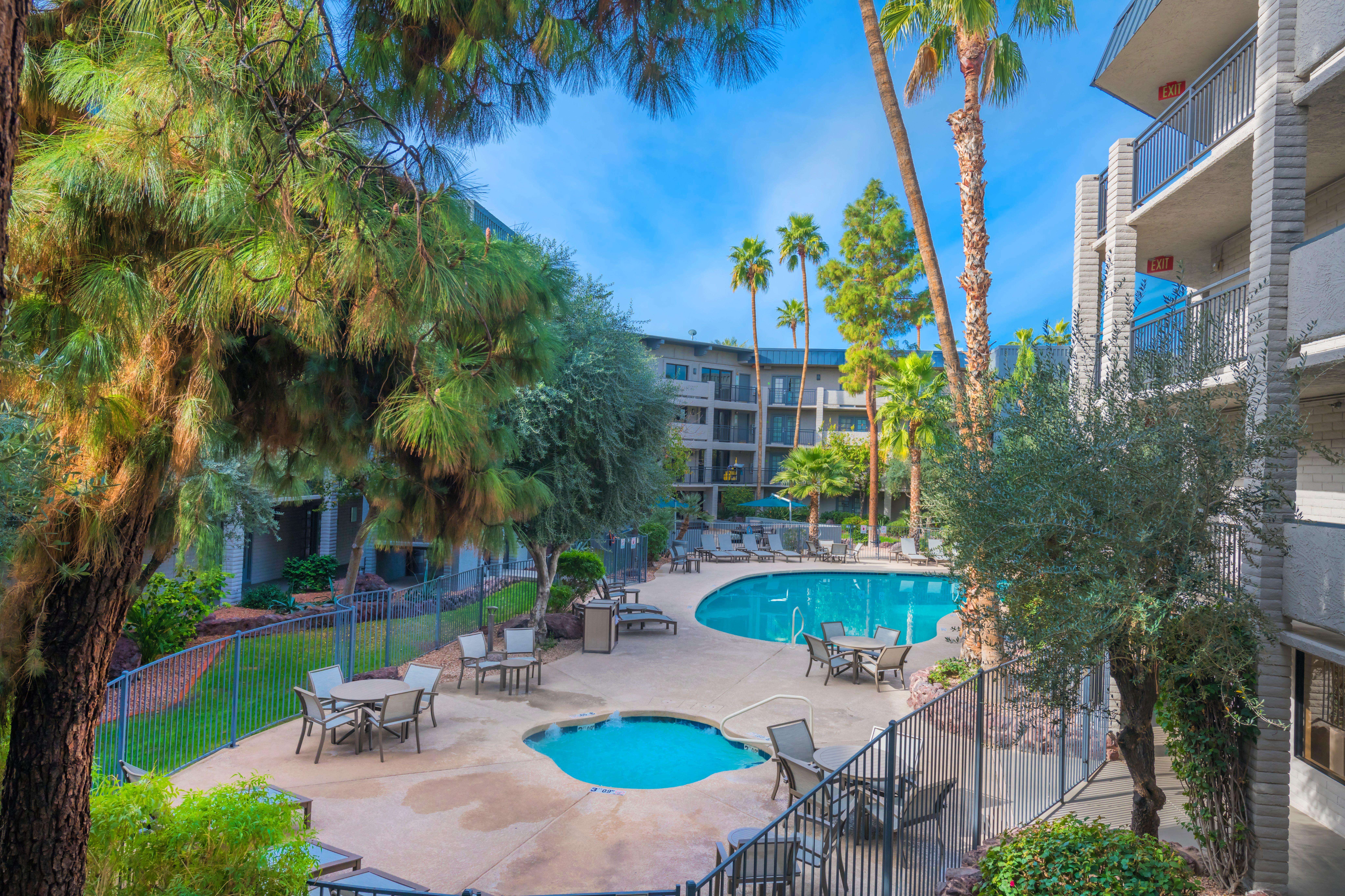 Holiday Inn And Suites Phoenix Airport North By Ihg Exteriör bild
