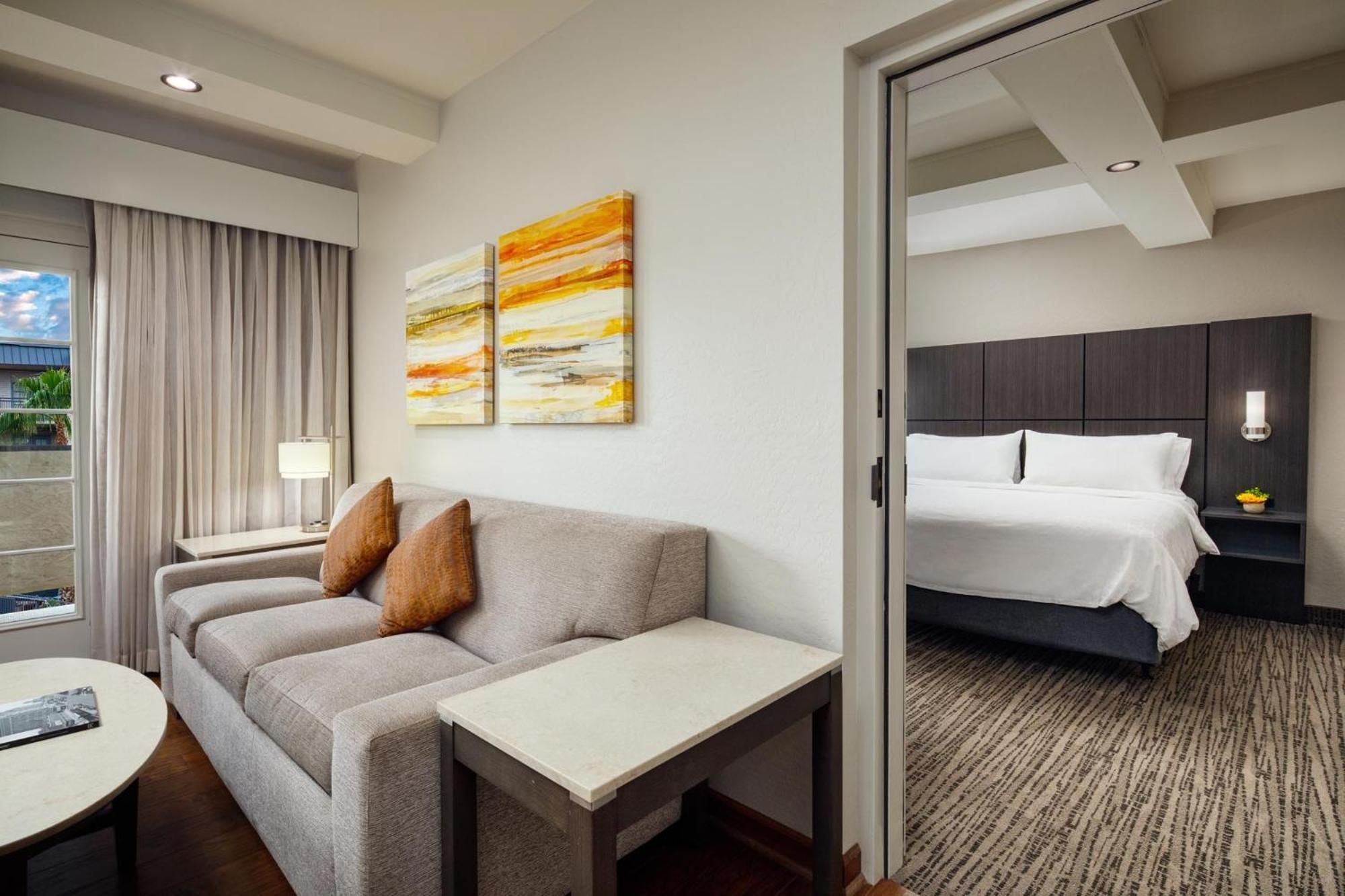 Holiday Inn And Suites Phoenix Airport North By Ihg Exteriör bild